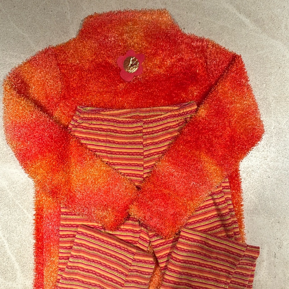 Super Cute Sweet Potatoes Top and Bottom Set Girls size 8-10